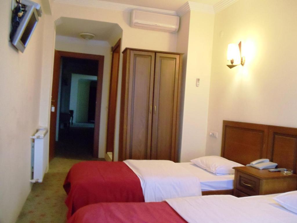 Reis Hotel Sinop Bilik gambar